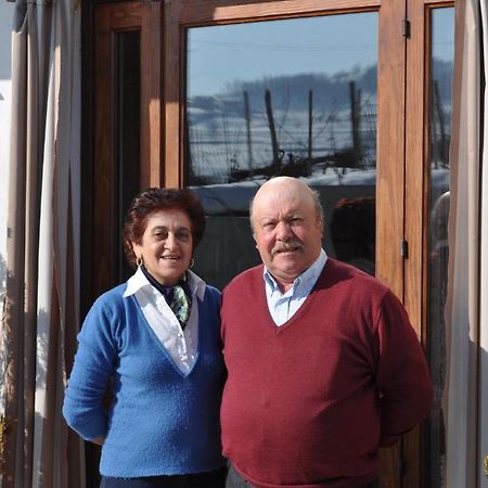 Agriturismo Ai Piacentini Санто-Стефано-Бельбо Екстер'єр фото